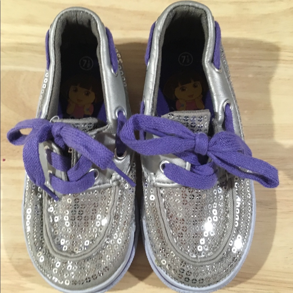Silver sequin toddler girls shoes, size 7.5